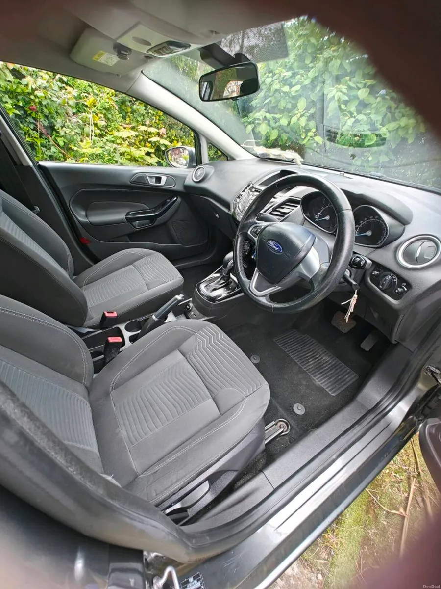 Ford Fiesta 1.6 Petrol with full guarantee - Image 5
