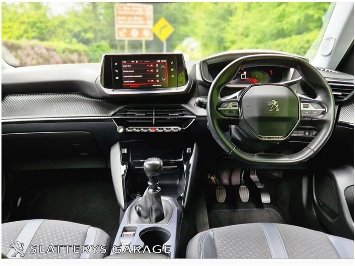 Peugeot 2008 1.5 BlueHDI 100bhp Allure - Image 2