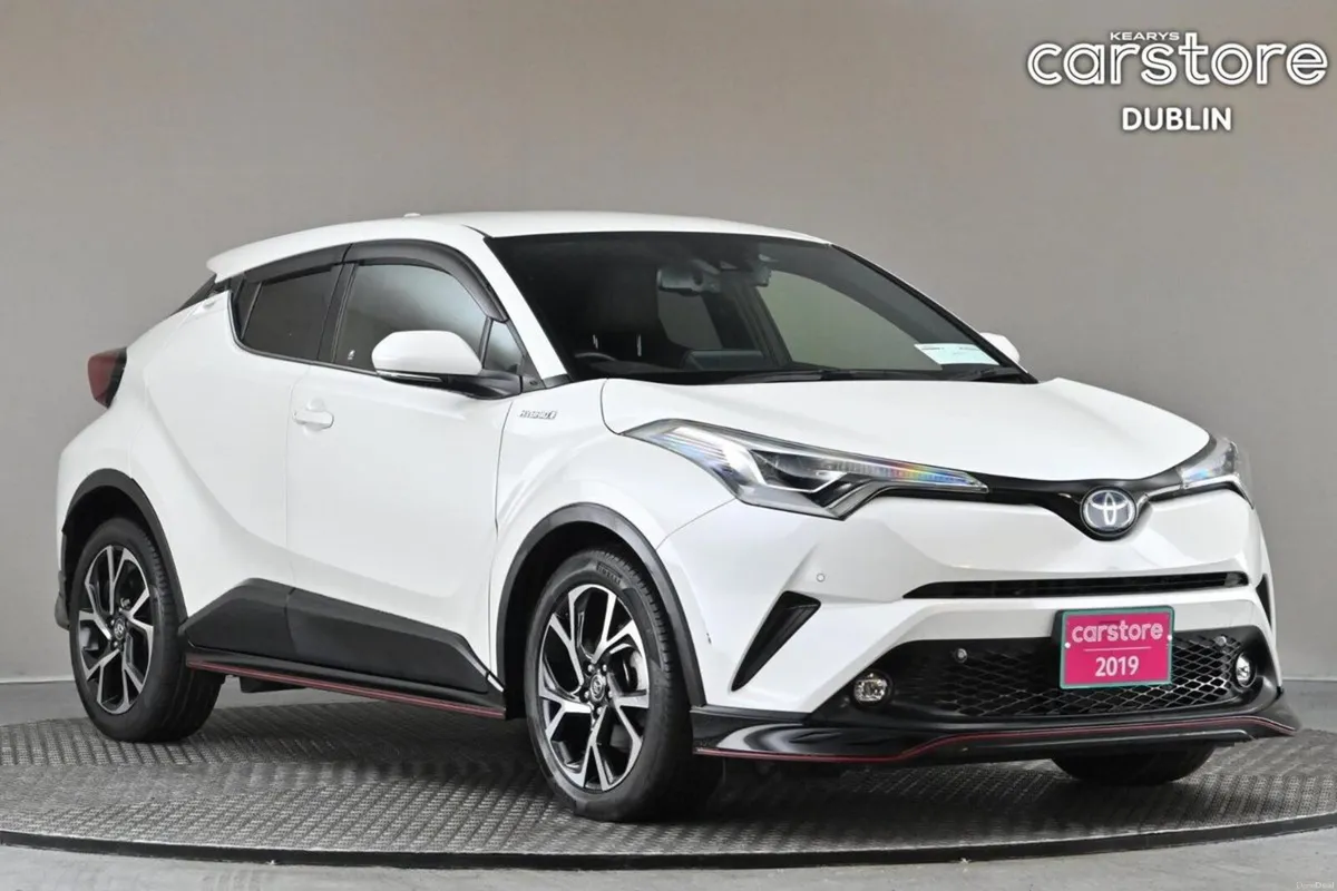 Toyota C-HR 1.8 HYBRID **BODY KIT**HALF LEATHER**9 - Image 1