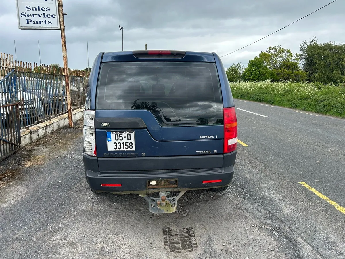 Landrover Discovery four wheel Drive - Image 4