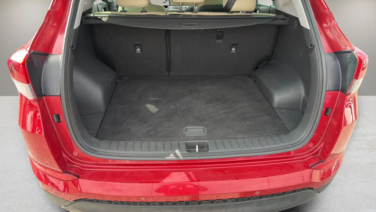 171 Hyundai Tucson 1.7L Diesel Premium 1Y WARRANTY - Image 5