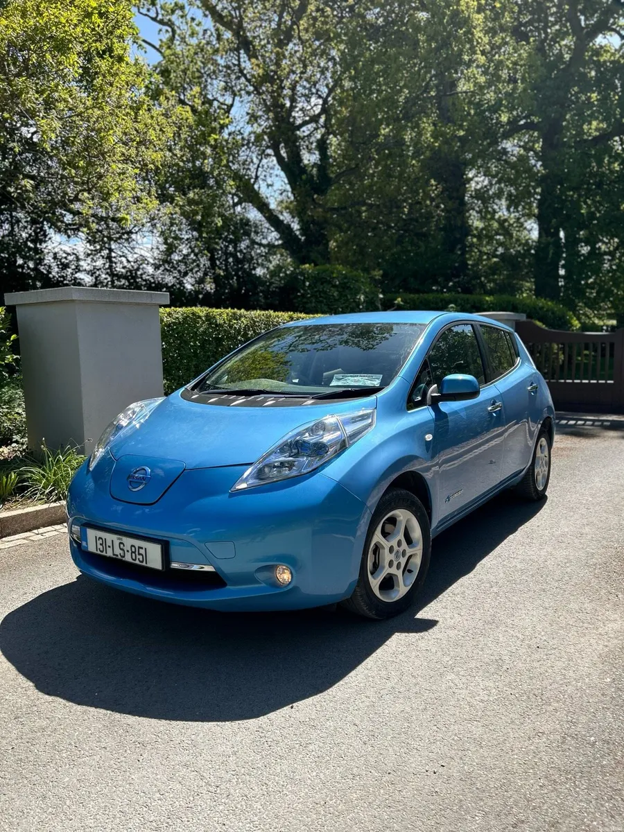 Nissan Leaf Clean & Well Maintained Electric Car - Image 1