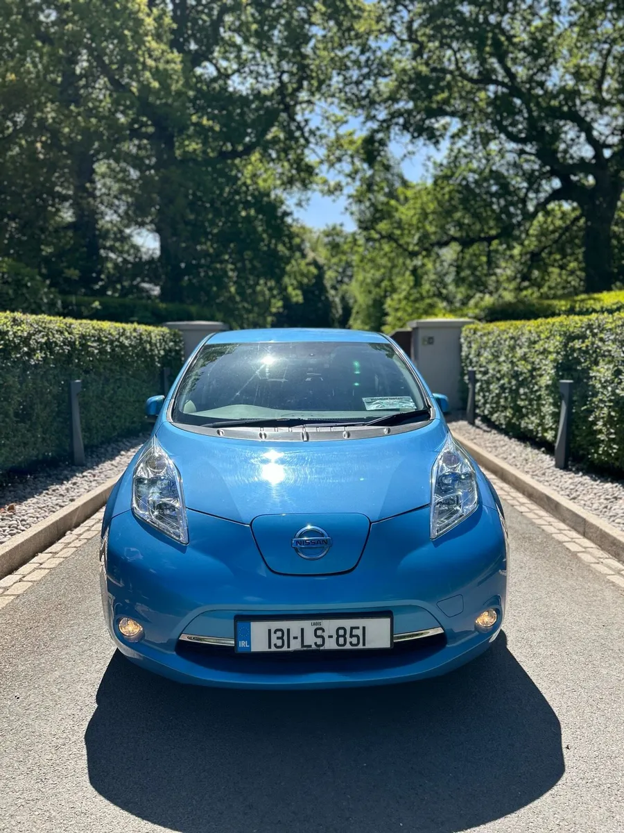 Nissan Leaf Clean & Well Maintained Electric Car - Image 3