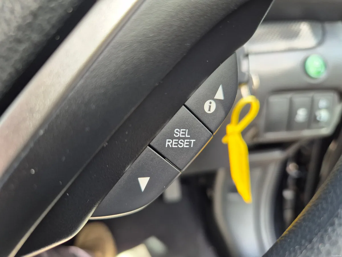 2015 Honda CR-V  |  1.6 I DTEC | S NAV - Image 4