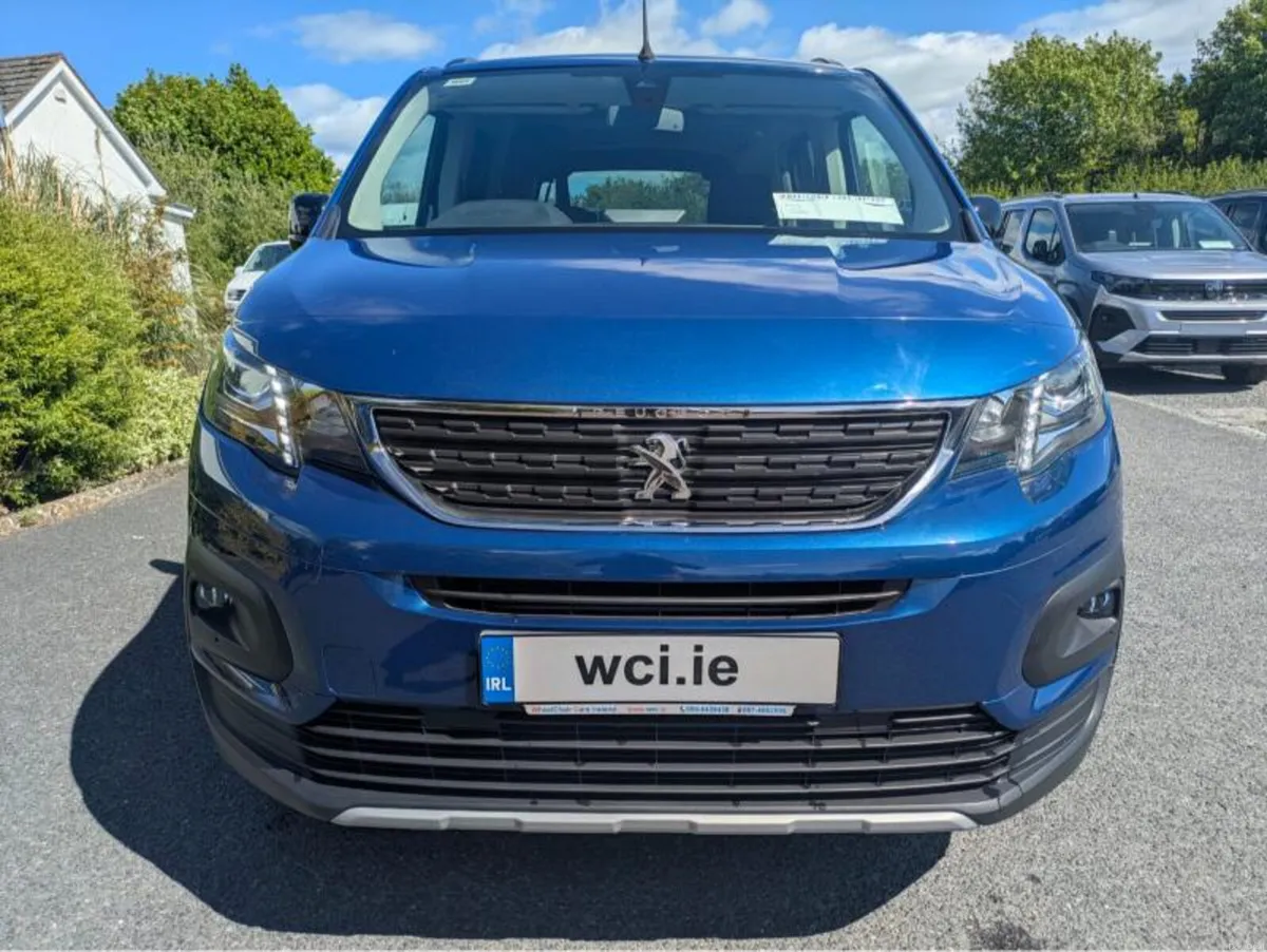 Wheelchair Accessible Vehicle - Peugeot Rifter - Image 3
