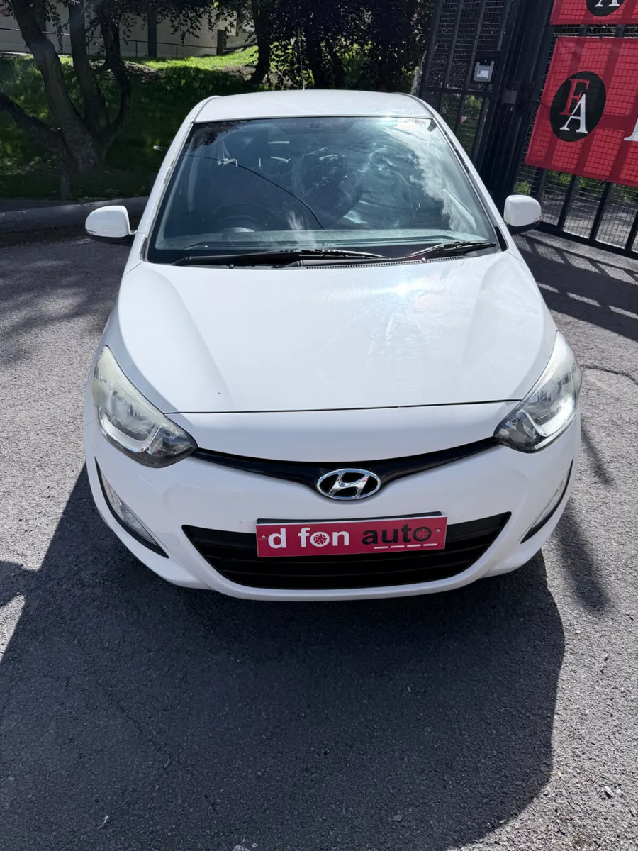 Hyundai i20 1.2 Petrol low Miles New NCT - Image 3