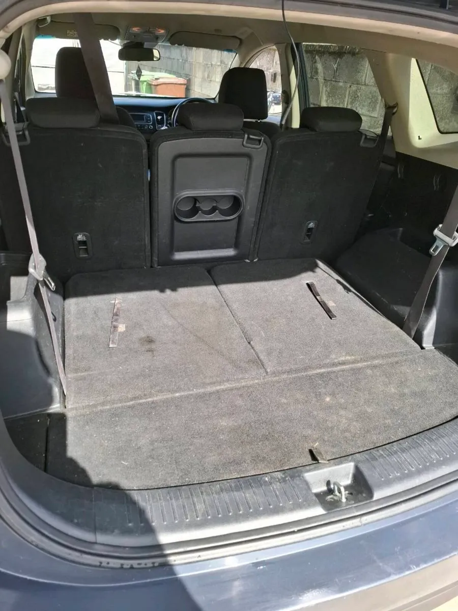 Kia Carens - Image 4