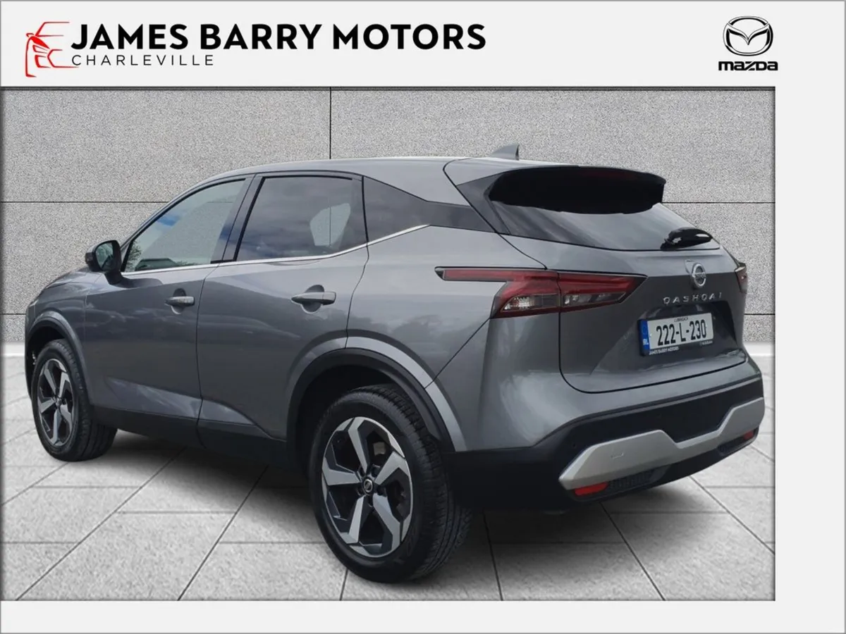 Nissan Qashqai 1.3 PET MILD HYBRID SV PREMIUM - Image 4