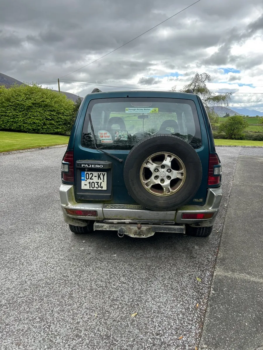Mitsubishi Pajero 2002 - Image 1