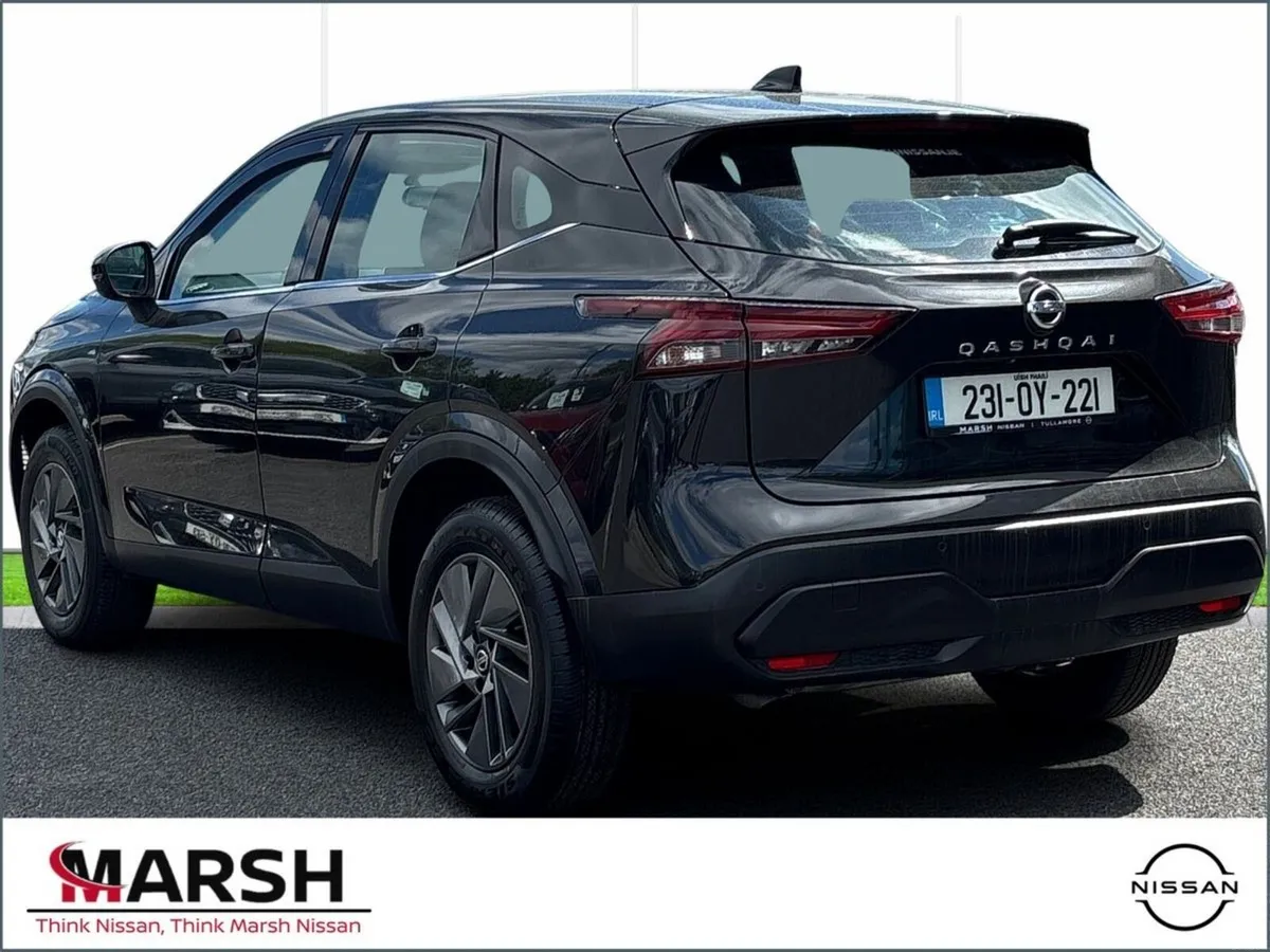 Nissan Qashqai 1.3 MILD HYBRID SV 5DR - Image 3