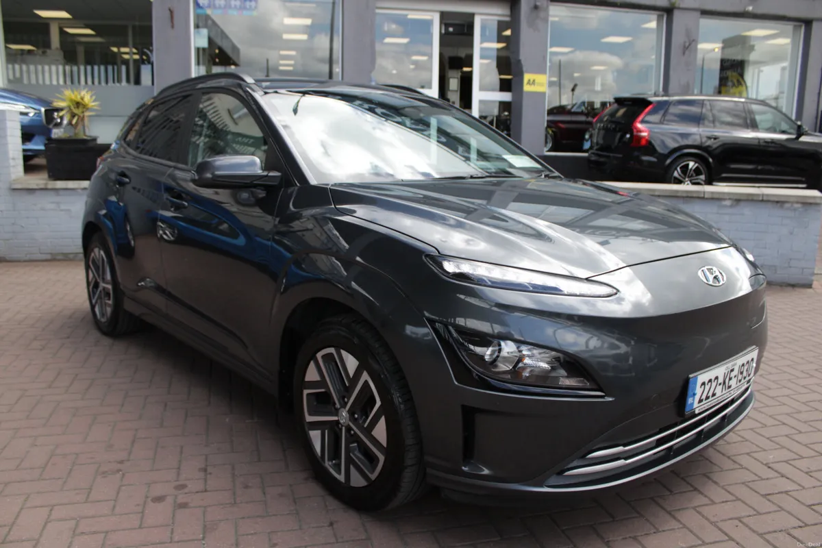 2022 HYUNDIA KONA EV PREMIUM 64 KWH 5DR AUTO - Image 2