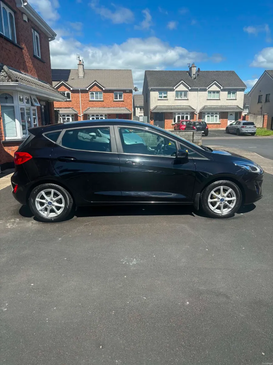 Ford Fiesta Titanium 1.0L Eco Boost - Image 3