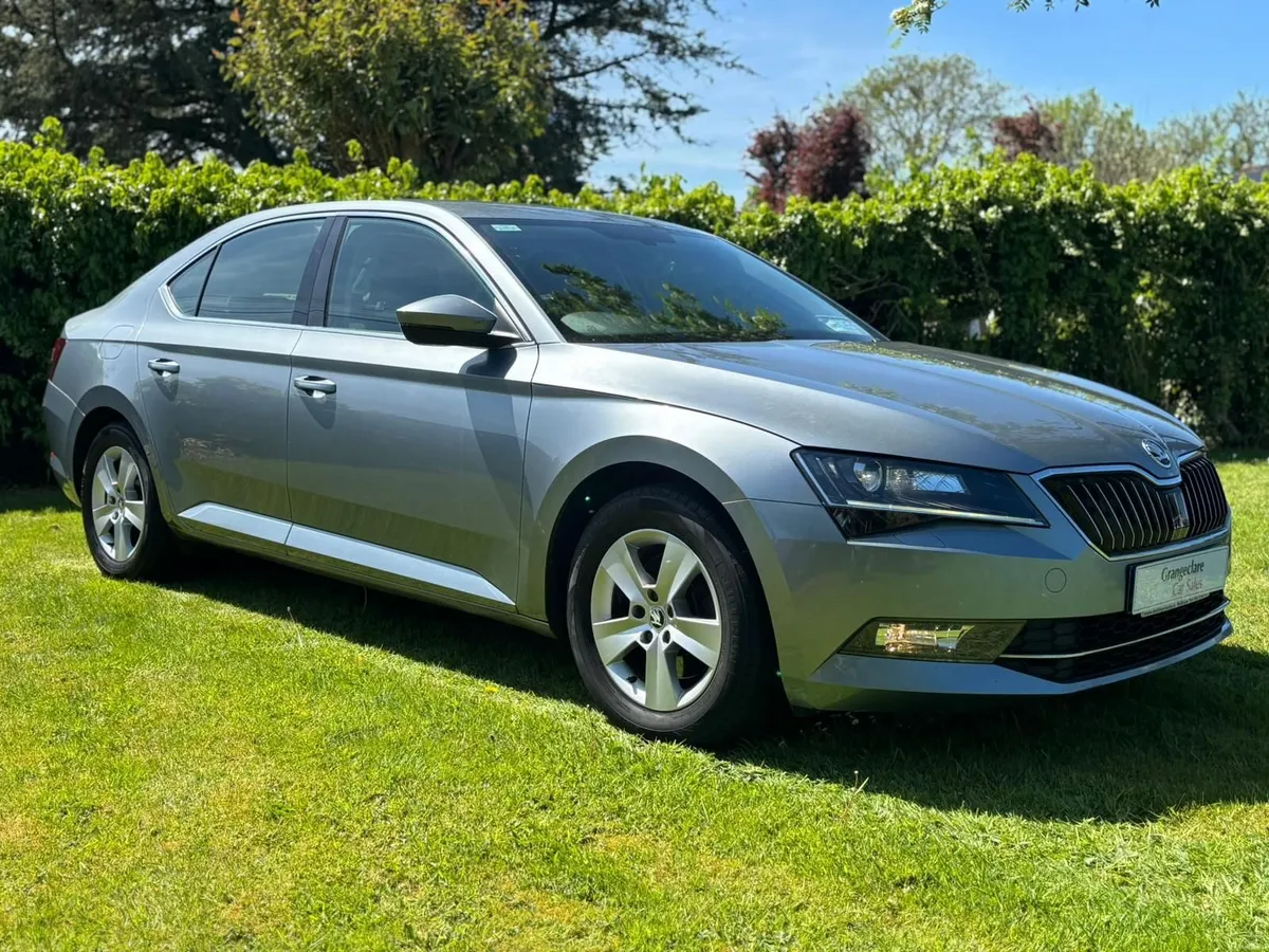 17 Skoda Superb ~ NCT 08/27~  Heated Seats - Image 1