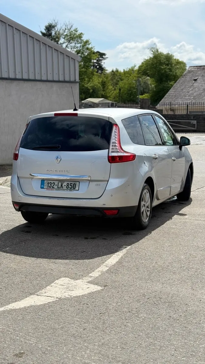 Renault Scenic 2013 - Image 2