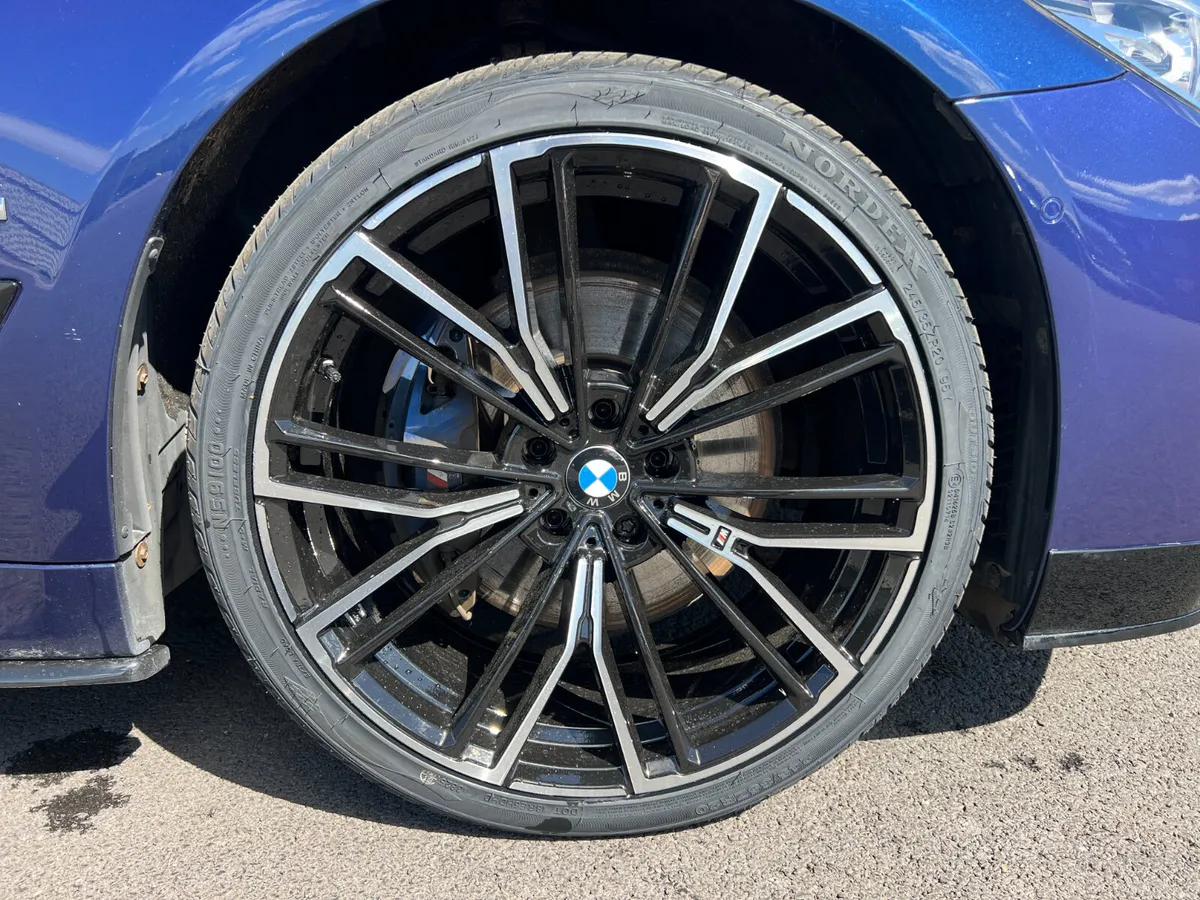 2018 (182) BMW 530E M Sport 2.0 Auto - Image 5