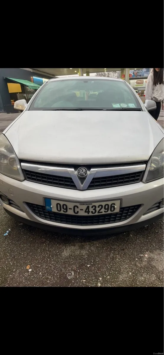 Car - Image 2