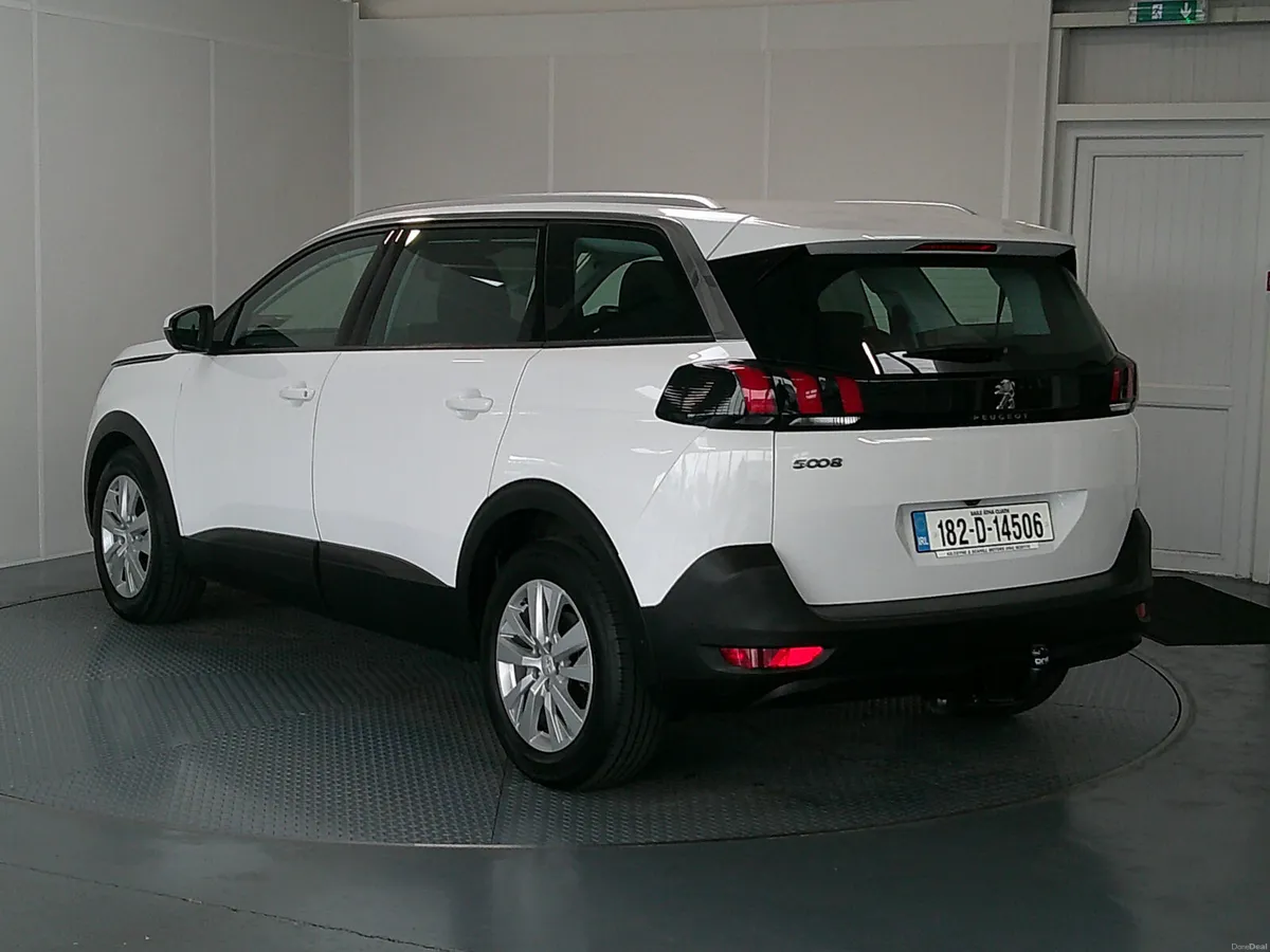 PEUGEOT 5008 2018 - Image 5