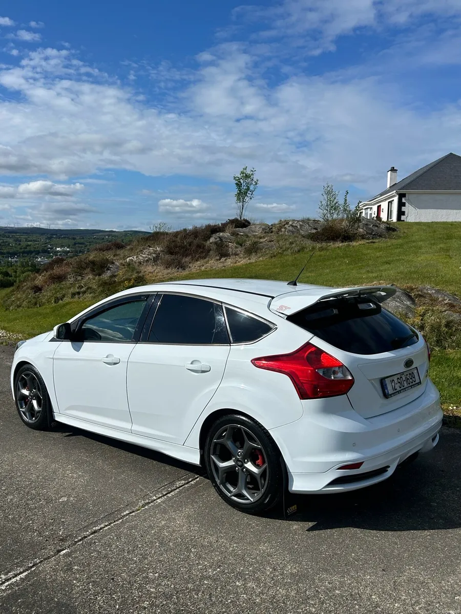 2012 Ford Focus ST-2 Mountune - Image 4
