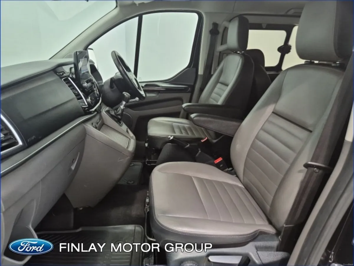 Ford Tourneo Custom BUS M1 320L TITAN 2.0 - Image 4