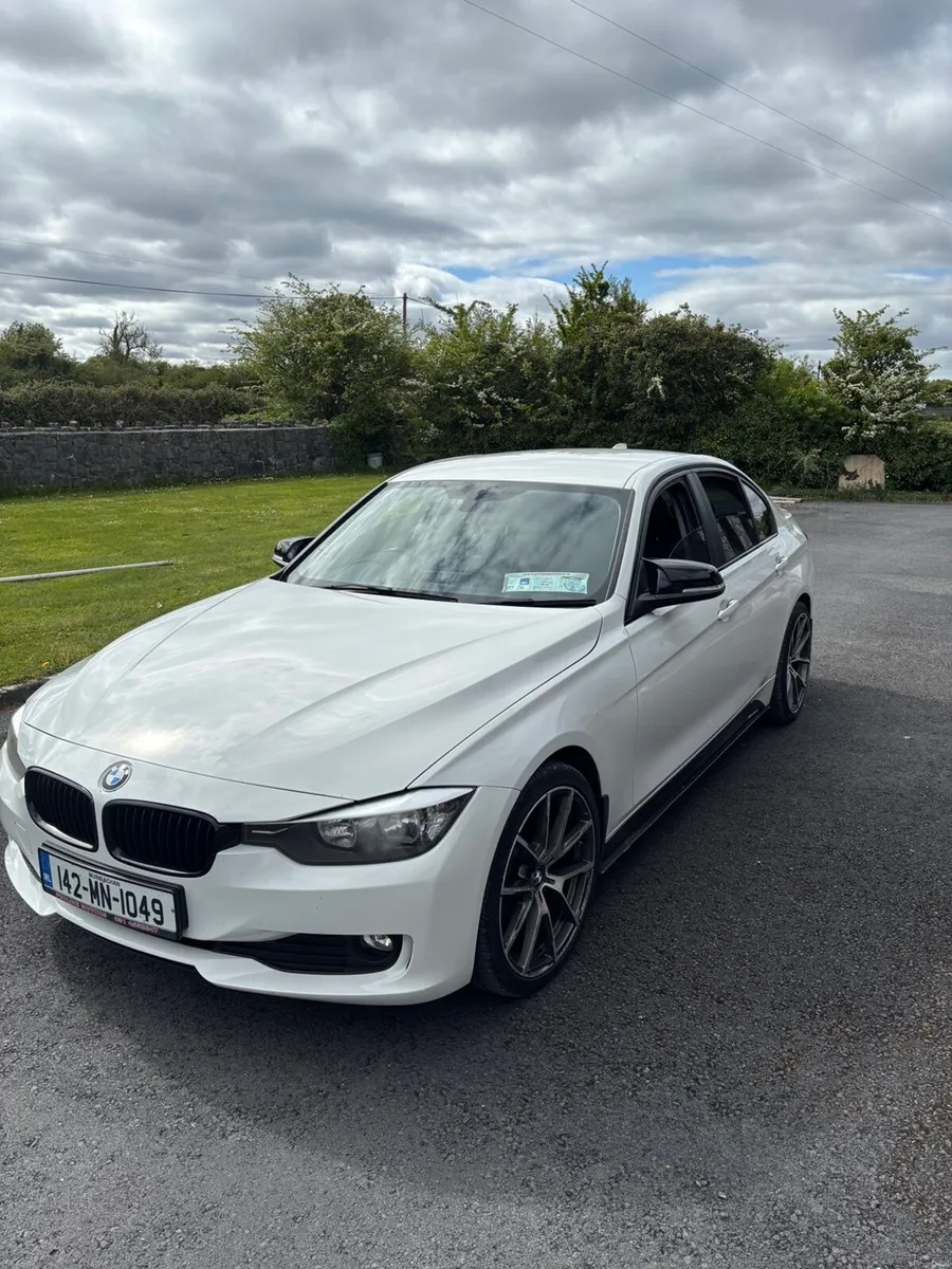 BMW F30 Sport - Image 2