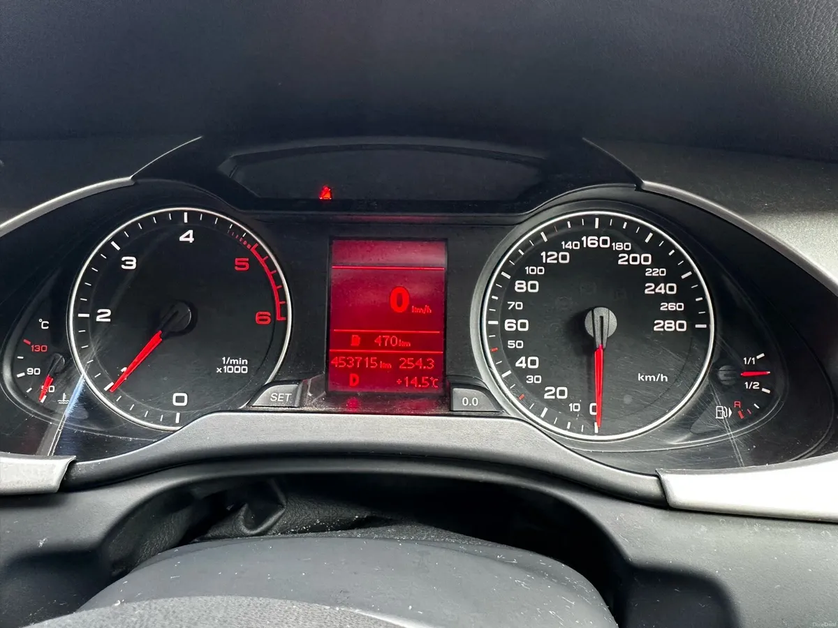 Audi A4 b8 estate - Image 6