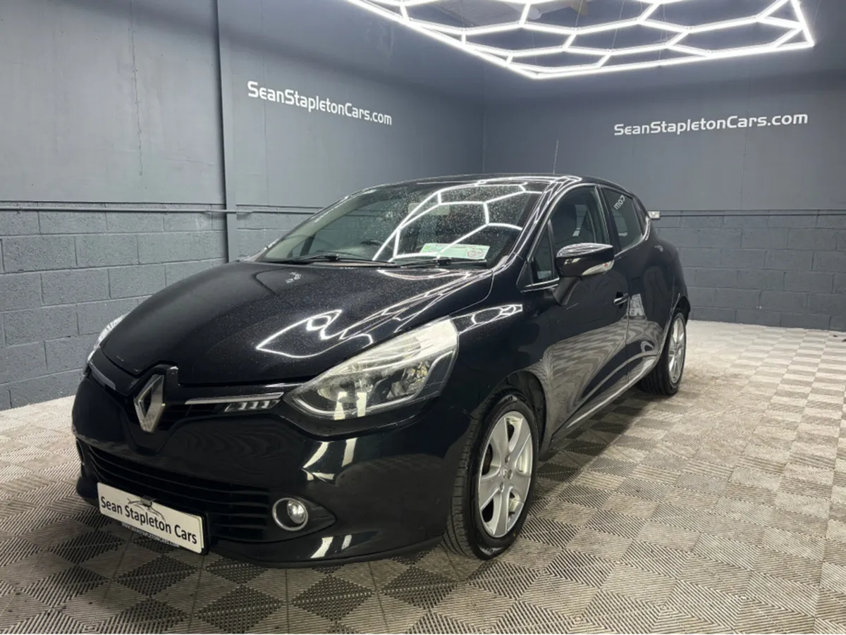 Renault Clio IV DYNAMIQUE 1.2 PET 7 4DR - Image 1