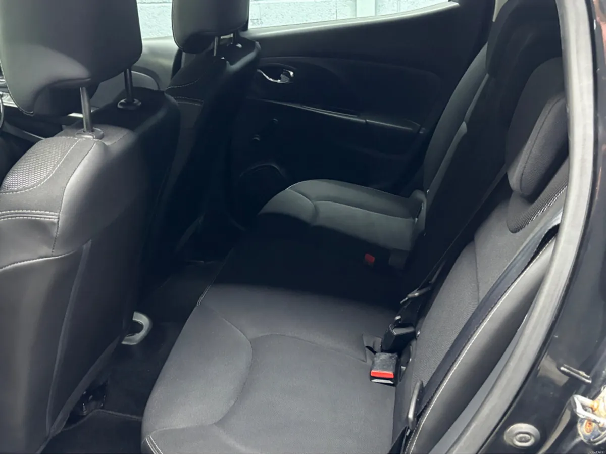 Renault Clio IV DYNAMIQUE 1.2 PET 7 4DR - Image 3