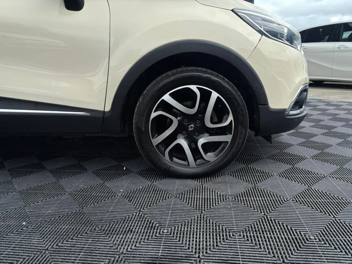 Renault Captur Renault Capture 1.2 petrol, auto, a - Image 3