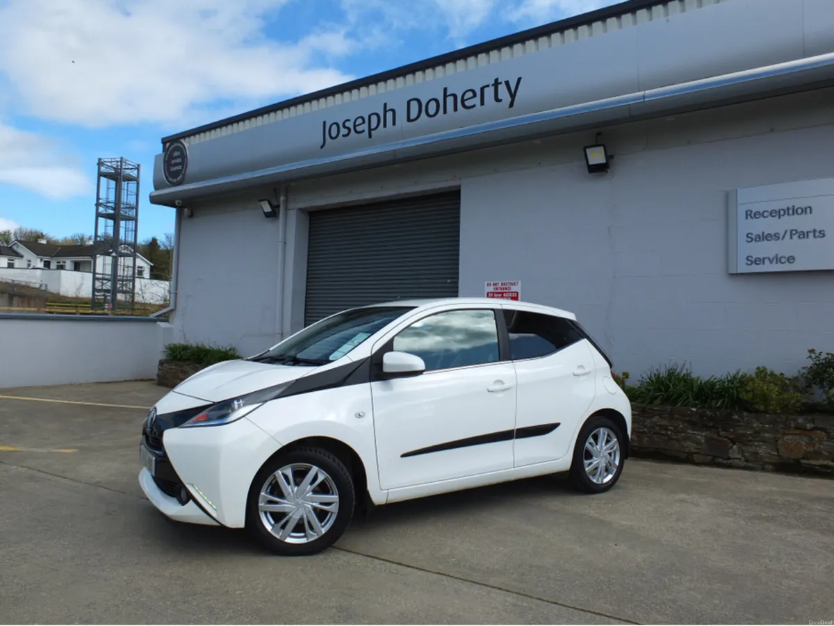 Toyota Aygo 2019 - Image 2