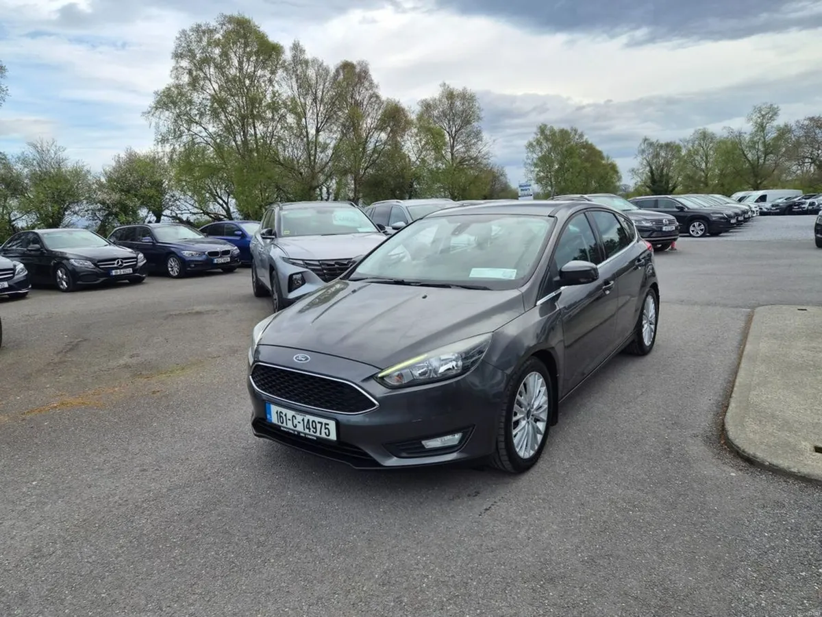 Ford Focus Zetec 1.5TDCi 6SPD - Image 4
