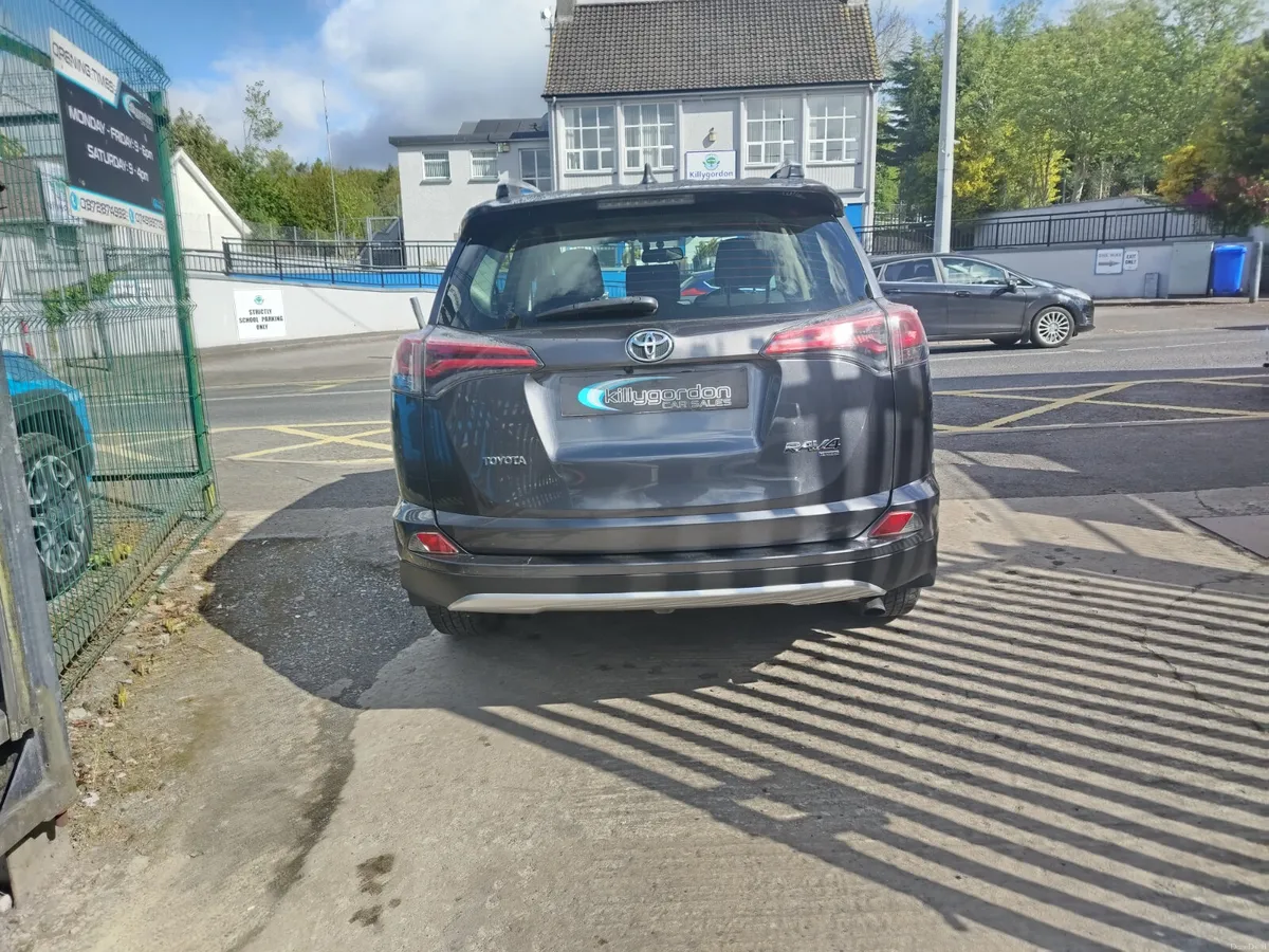 Toyota RAV4 2016 - Image 4