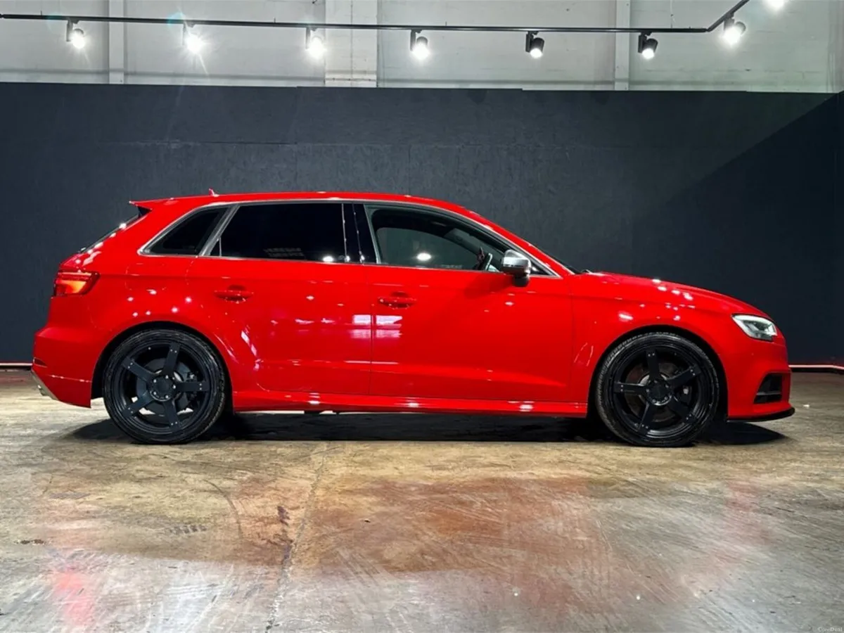 Audi S3 2.0 AUTOMATIC - UPGRADED BLACK FACTORY ALL - Image 3