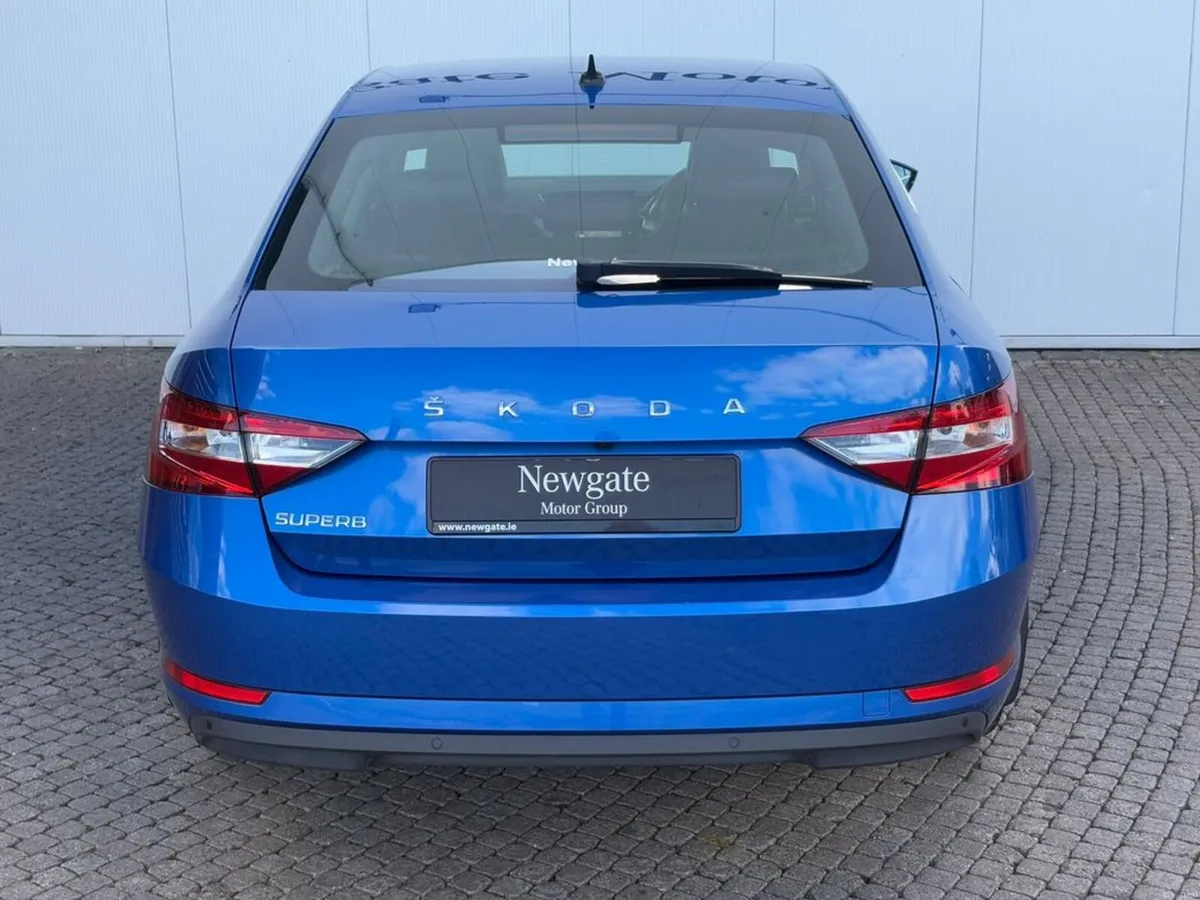 Skoda Superb STY 2.0tdi 150HP 5DR - Image 4
