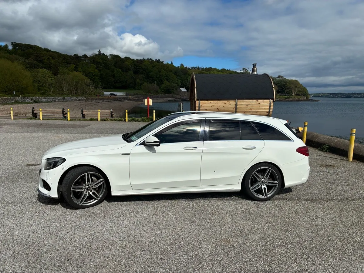 C220D AMG LINE - Image 3