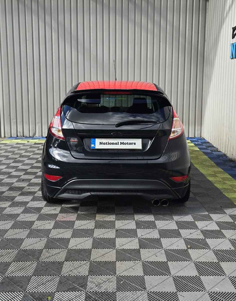 2015 Ford Fiesta ZETEC-S Black ED 1.0 Petrol - Image 4