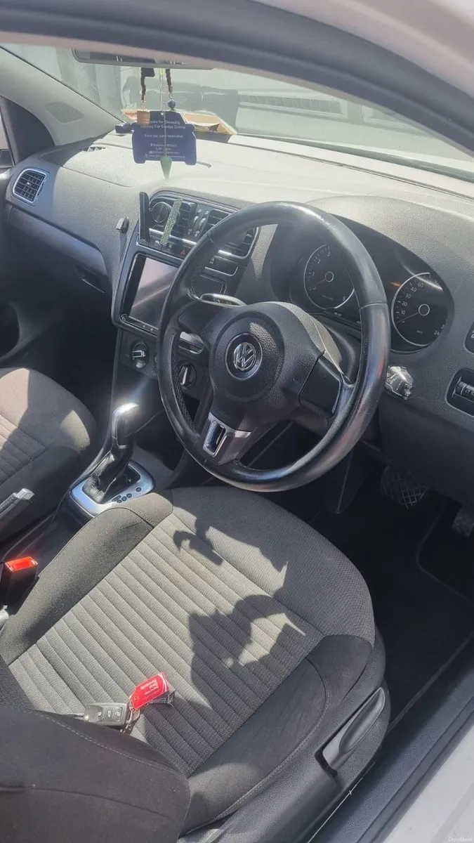 Volkswagen Polo 2014 Automatic - Image 4