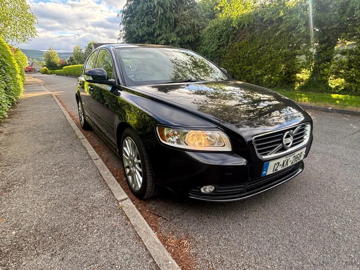 2012 Volvo S40 Luxury 1.6 diesel, NCT 02/27 143Mls - Image 1
