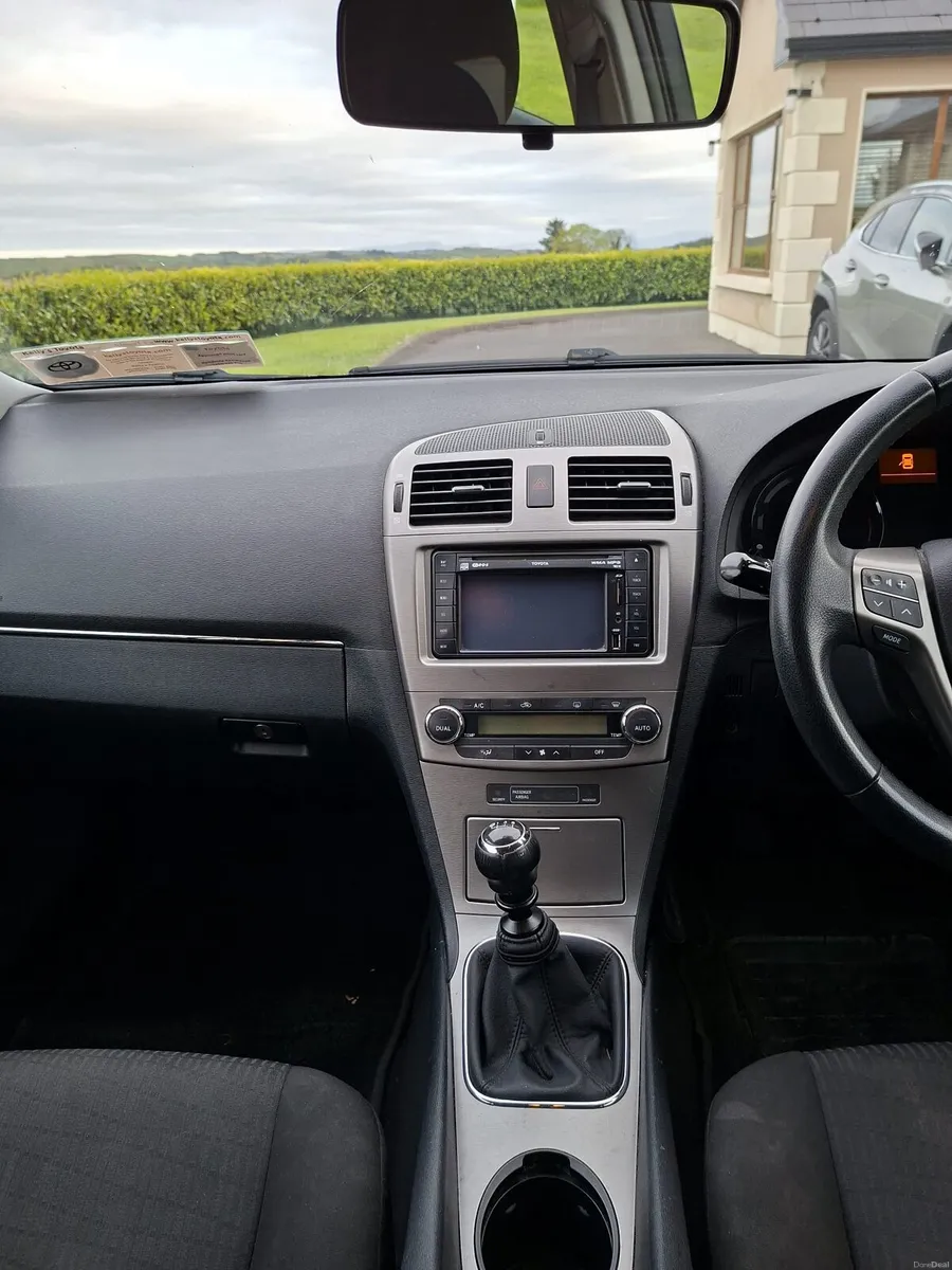 Toyota Avensis 2.0 D4D 2011  Low Miles - Image 3