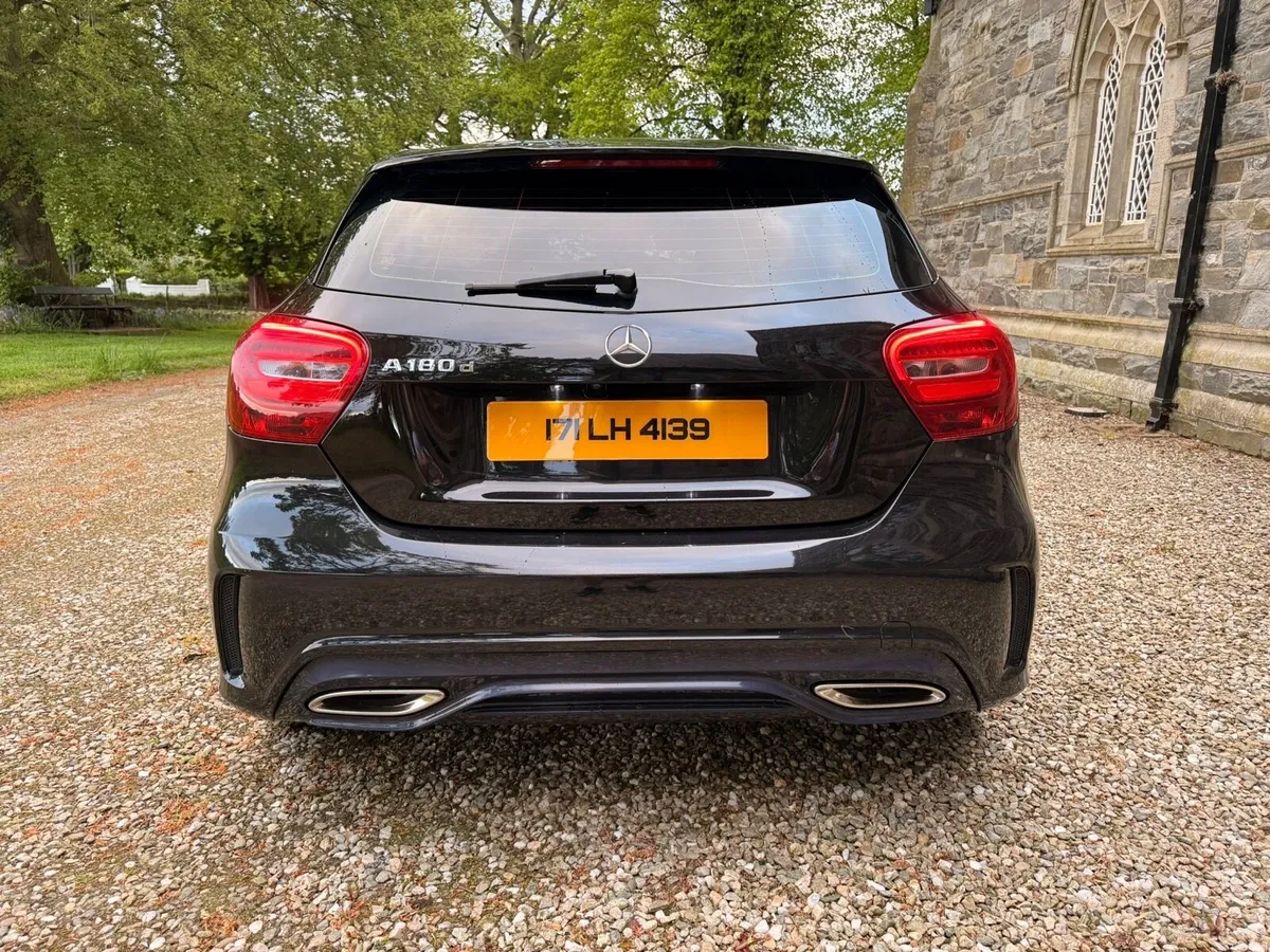 2017 A180d AMG line NIGHT ED STYLING - Image 4