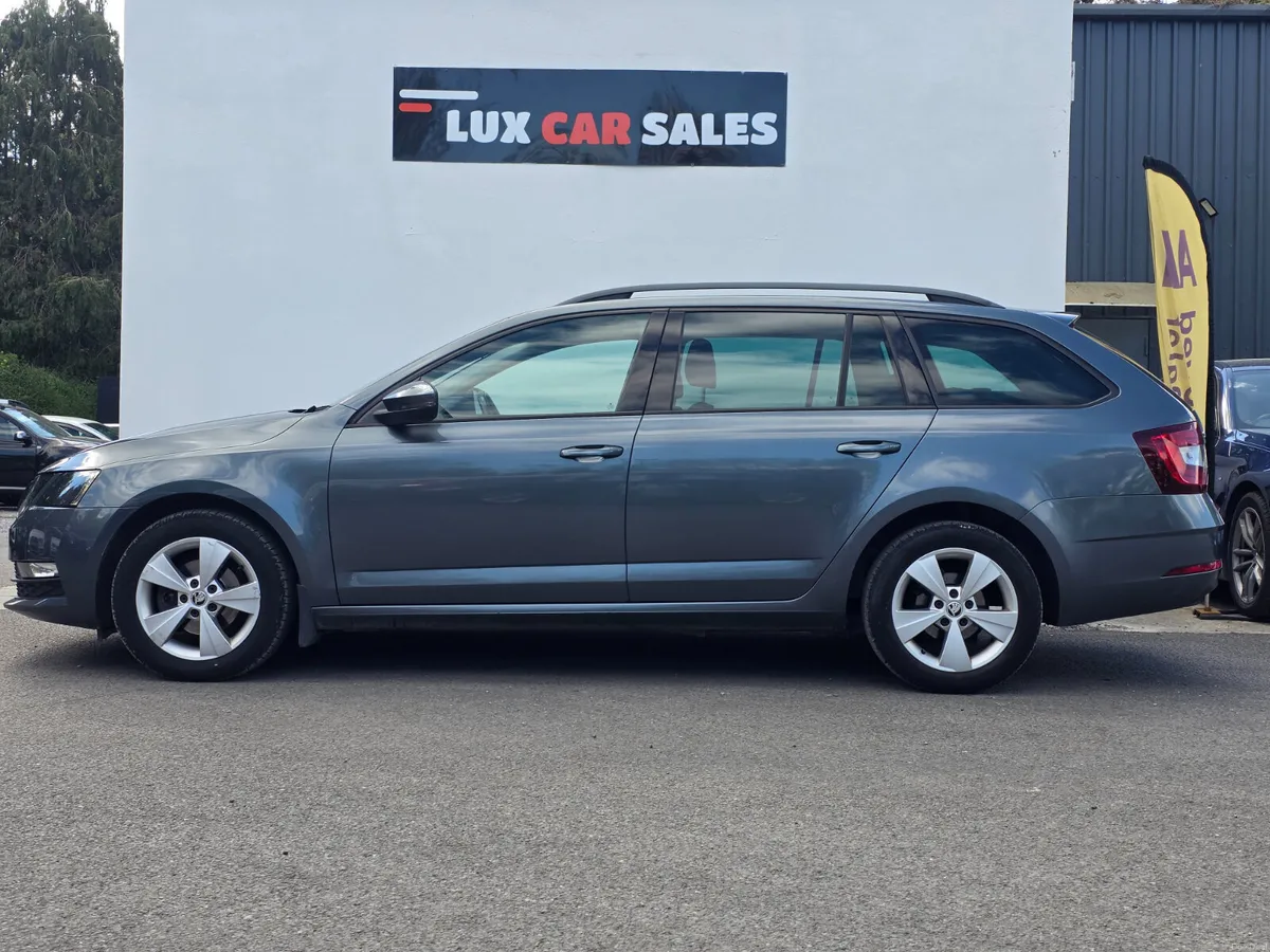 2019 Skoda Octavia 1.6 TDI AMBITION - Image 3