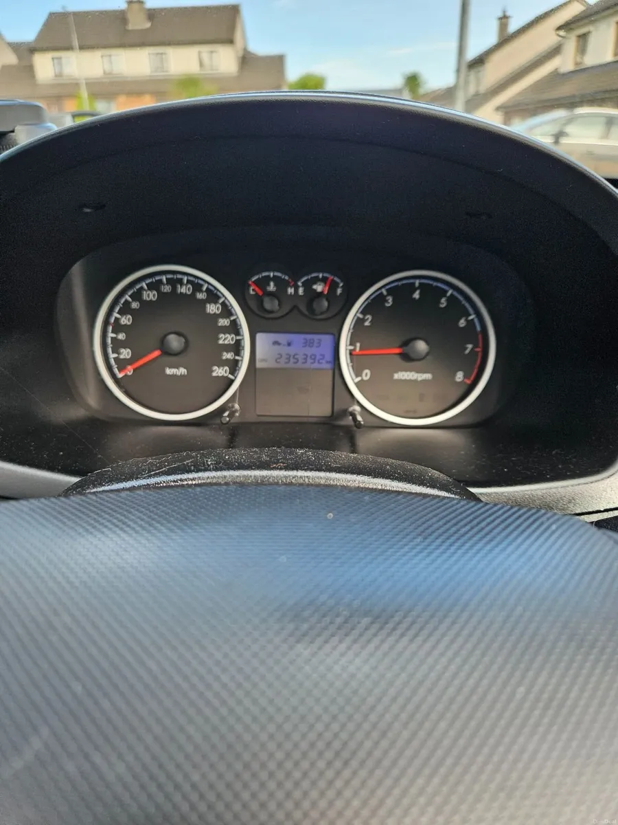 Hyundai Coupe 2008 - Image 2