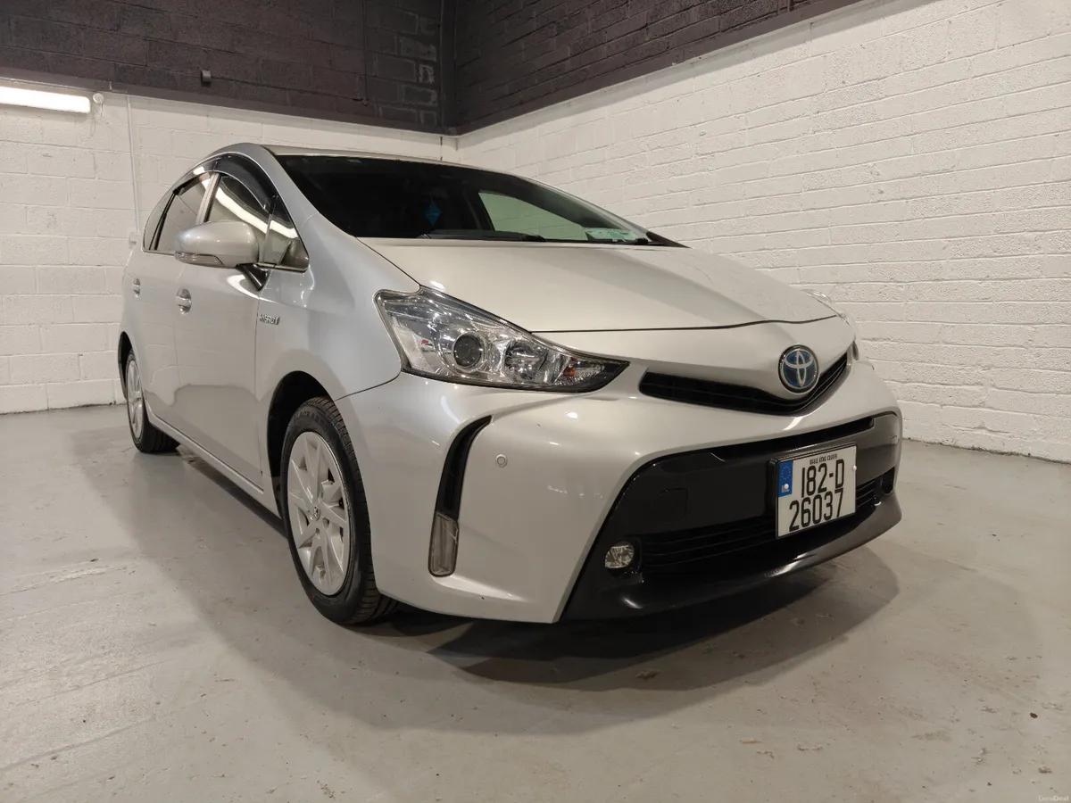 2018 TOYOTA PRIUS ALPHA 1.8L HYBRID AUTOMATIC - Image 1