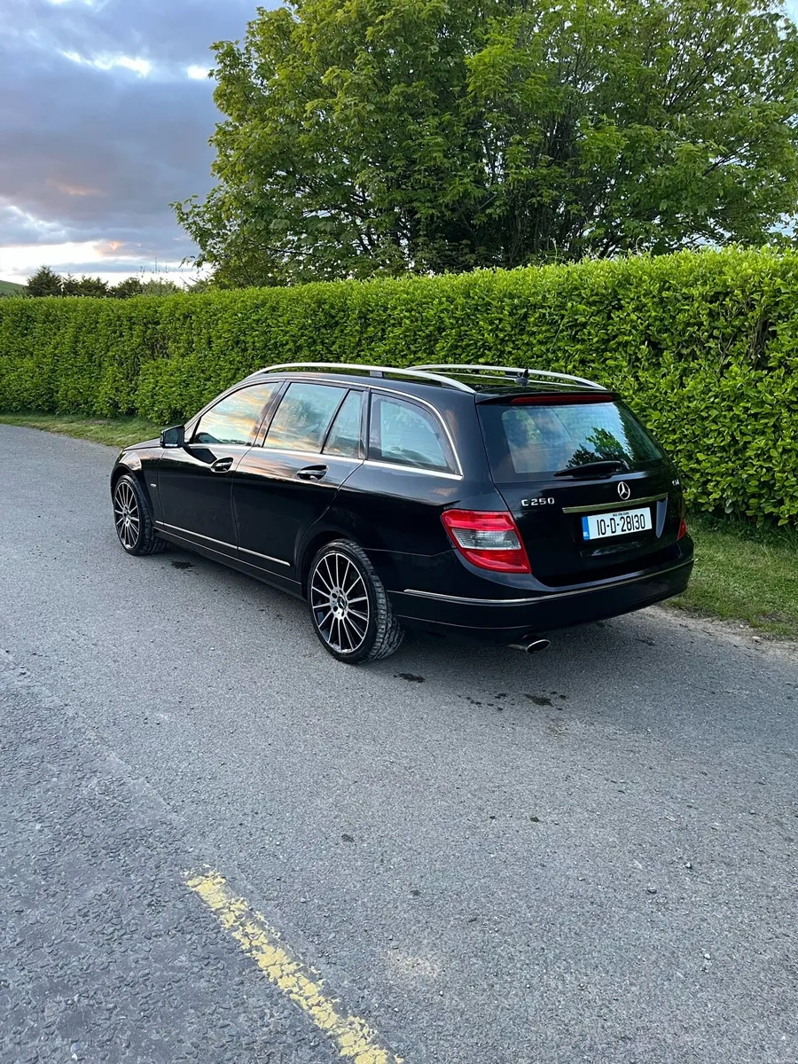 Mercedes C-Class C250 (201hp) Estate - Image 3