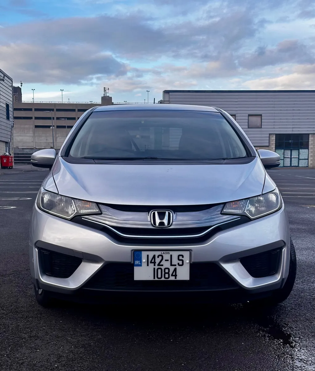 ❁ HONDA FIT ❁ Low Mileage ❁ - Image 4