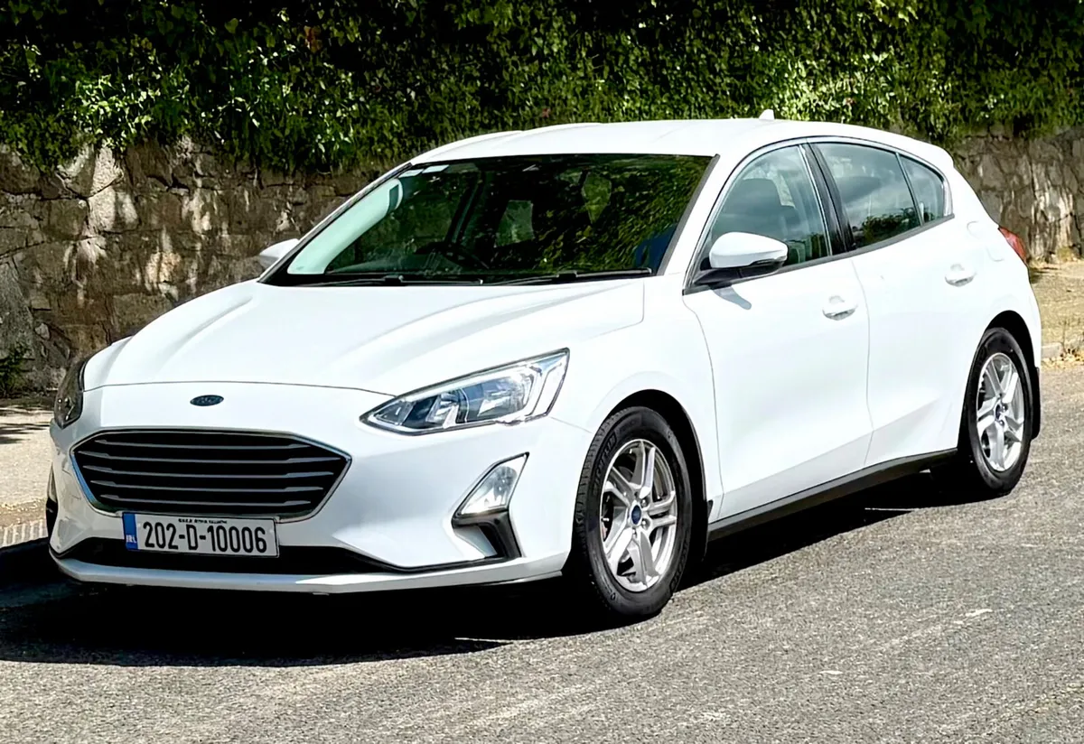 Ford Focus 2020!!!!!ZETEC!! ONLY 29K MILES!!! - Image 2