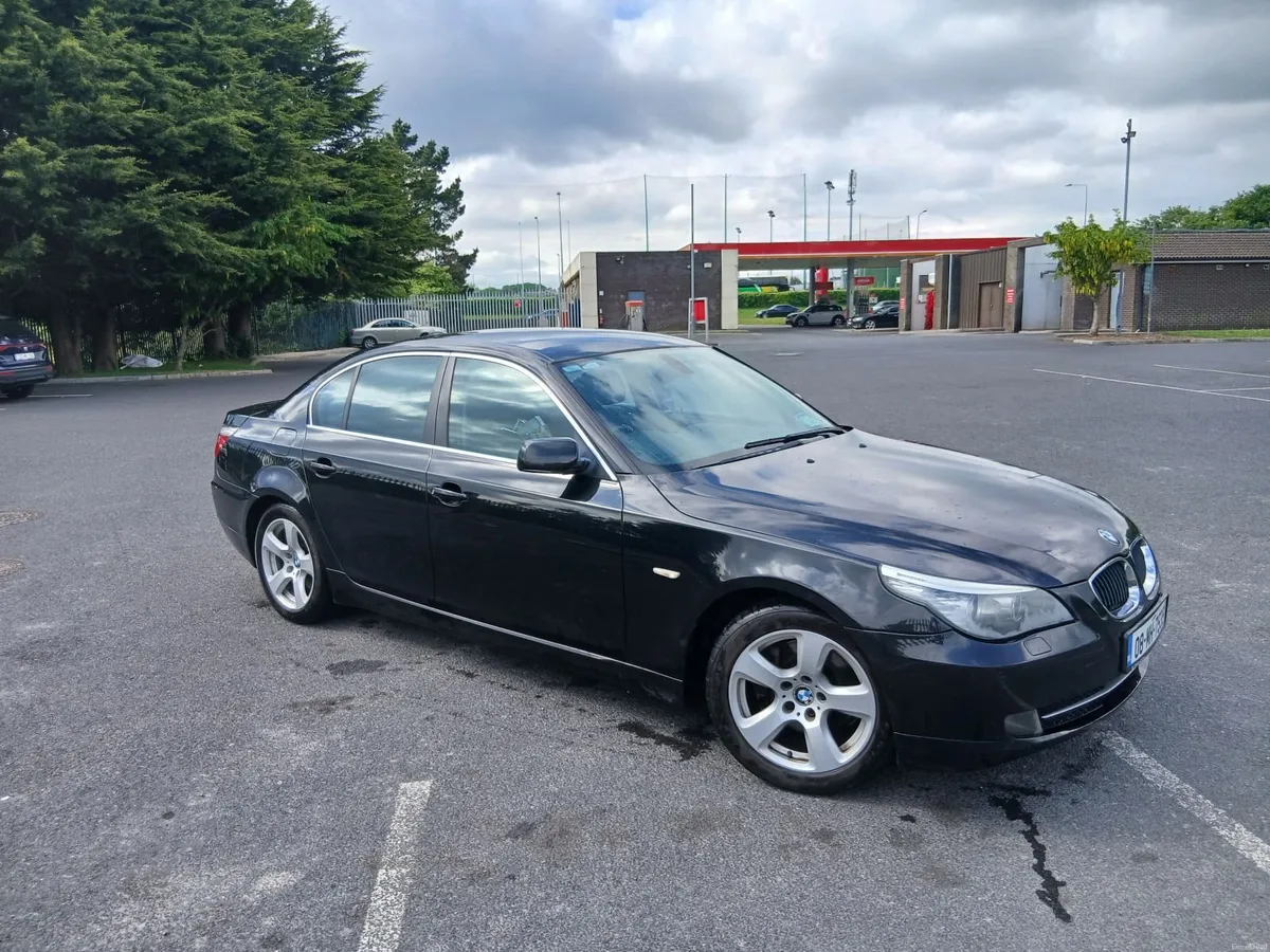 BMW 5-Series 2008 - Image 1