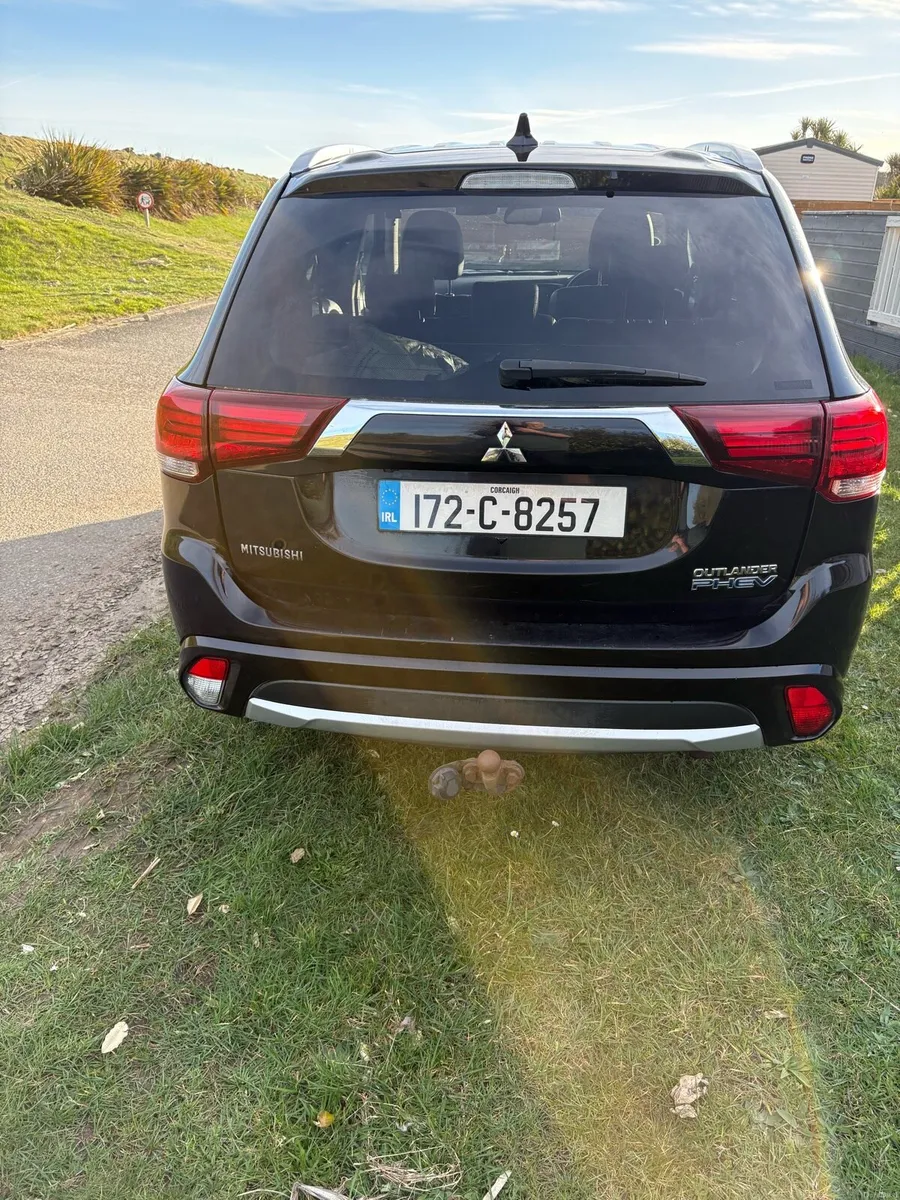 Mitsubishi out lander - Image 4