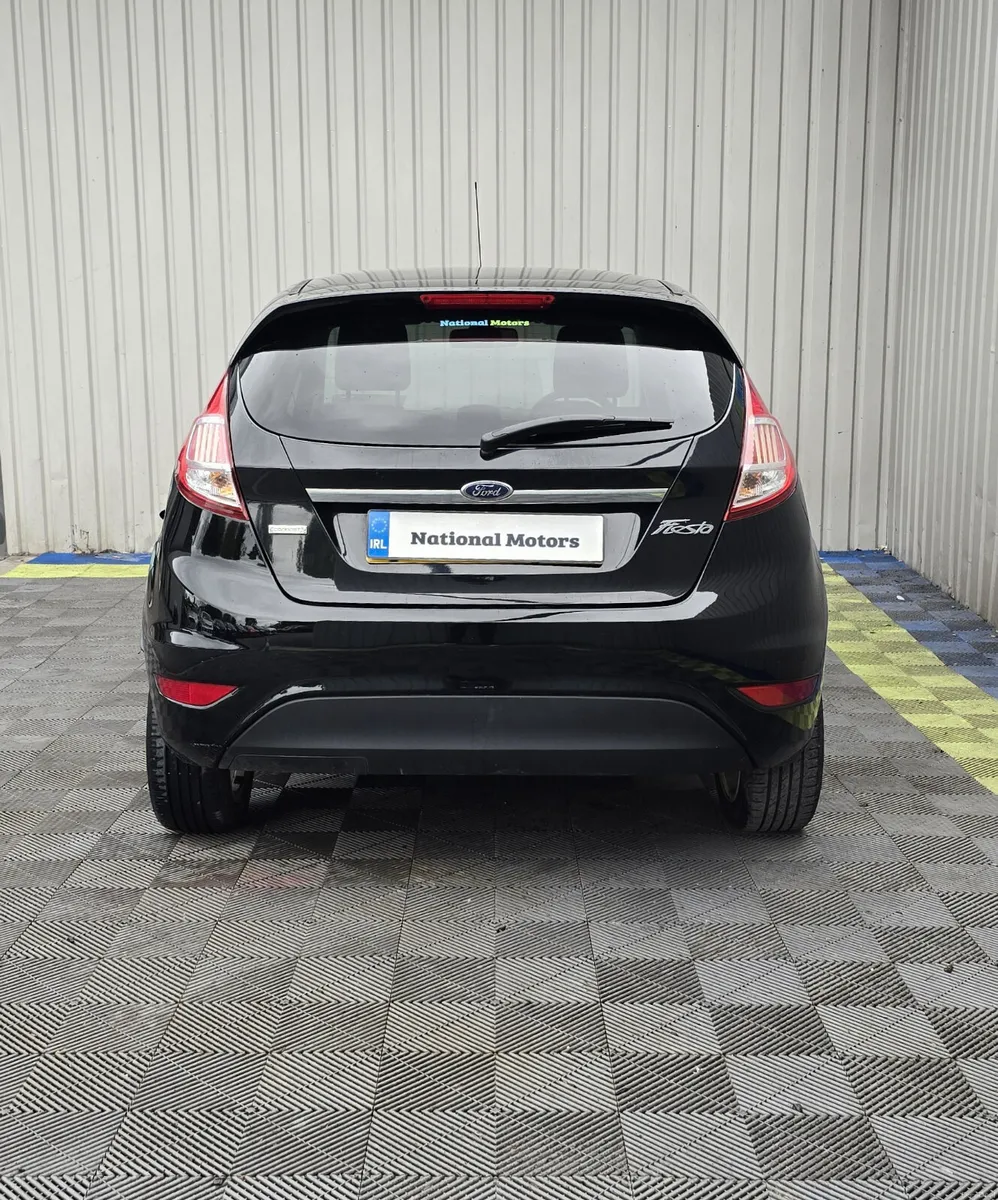 2016 Ford Fiesta TITANIUM 1.0 Petrol - Image 4