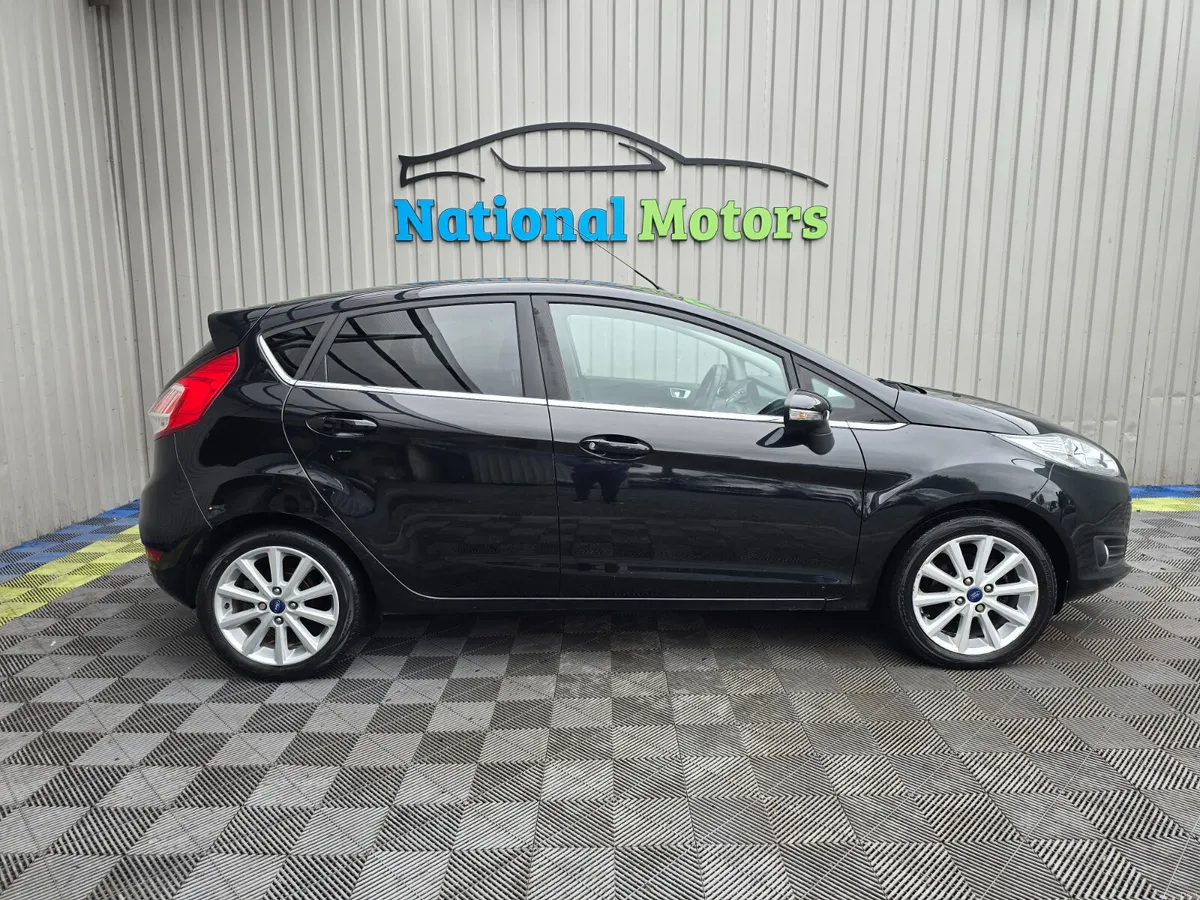 2016 Ford Fiesta TITANIUM 1.0 Petrol - Image 3