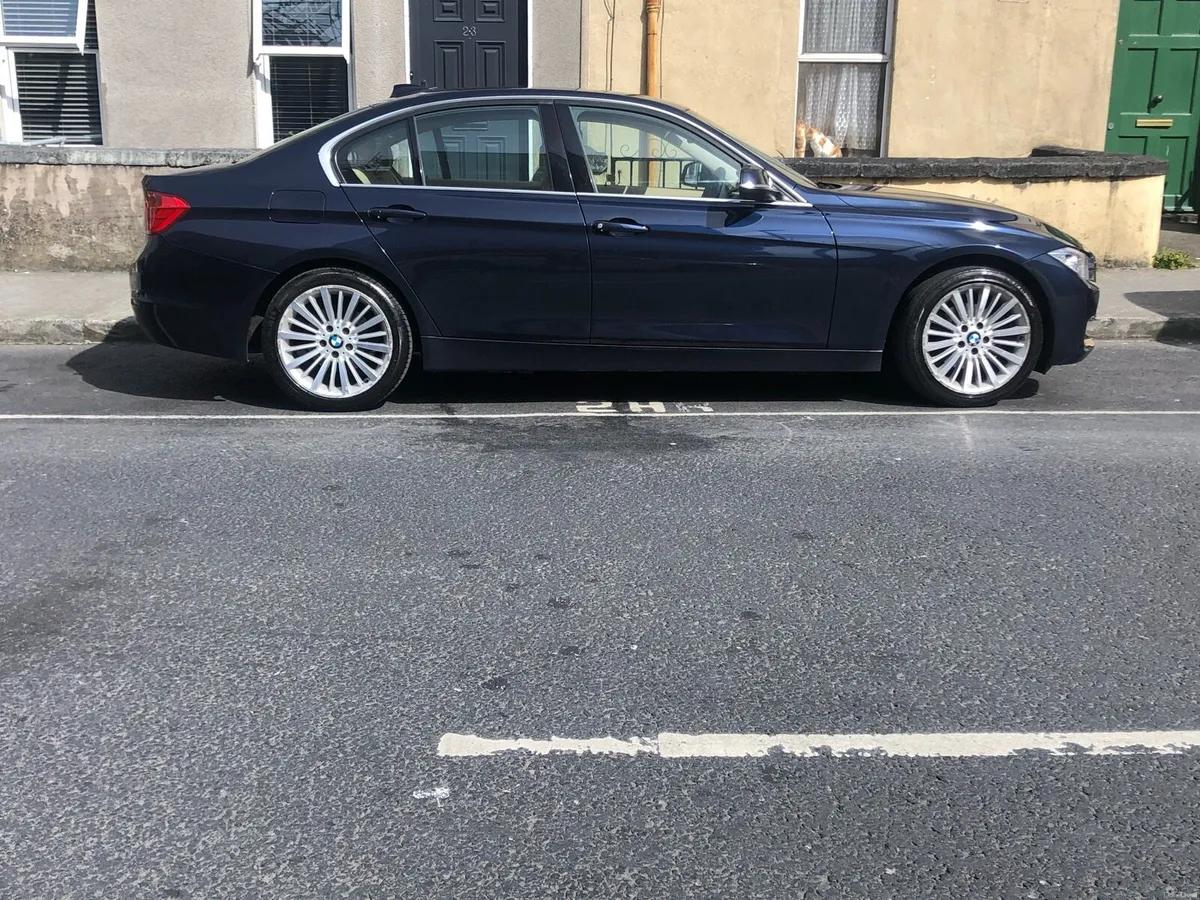 Car - Image 3